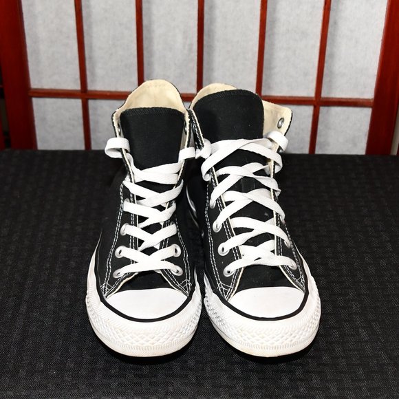 Converse Shoes - Chuck Taylor All Star Unisex High Top Sneaker
